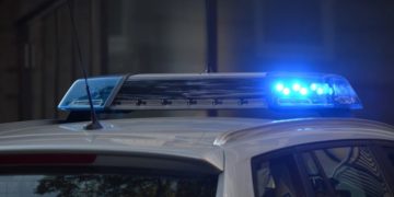 Женщина одним ударом убила мужа, когда он отказался отвезти ее в Дубай